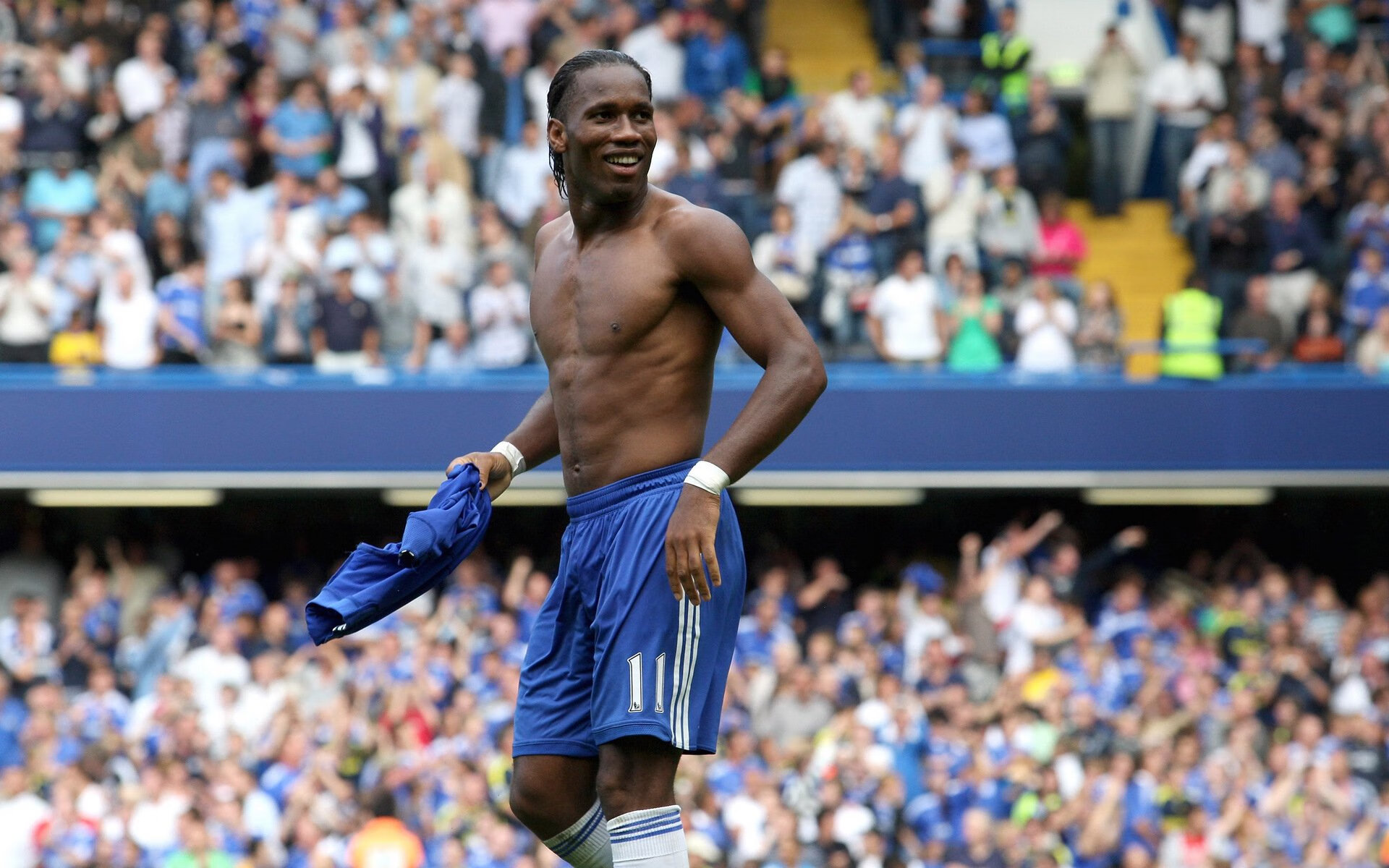 英超激烈角逐：精彩场面令人血脉贲张！，英超精彩视频